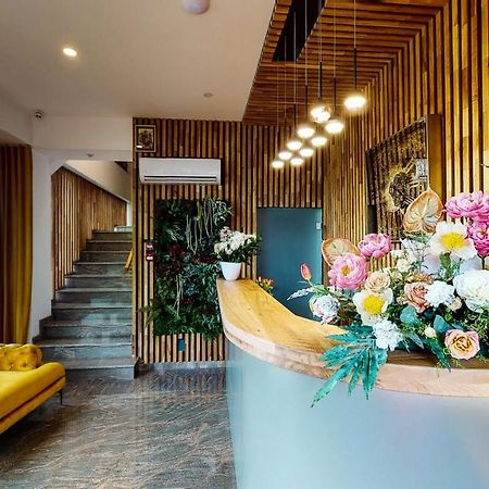 Hotel Angel Sofia Falticeni Ngoại thất bức ảnh