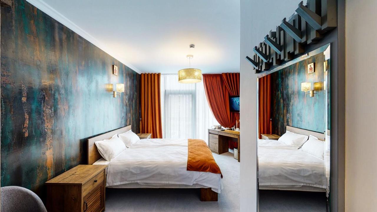 Hotel Angel Sofia Falticeni Ngoại thất bức ảnh