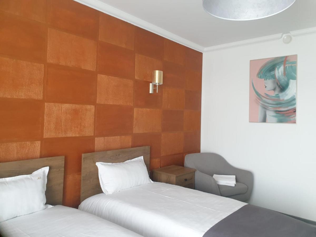 Hotel Angel Sofia Falticeni Ngoại thất bức ảnh