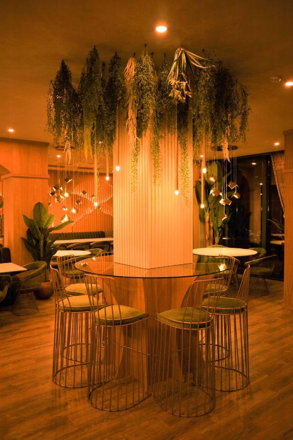 Hotel Angel Sofia Falticeni Ngoại thất bức ảnh