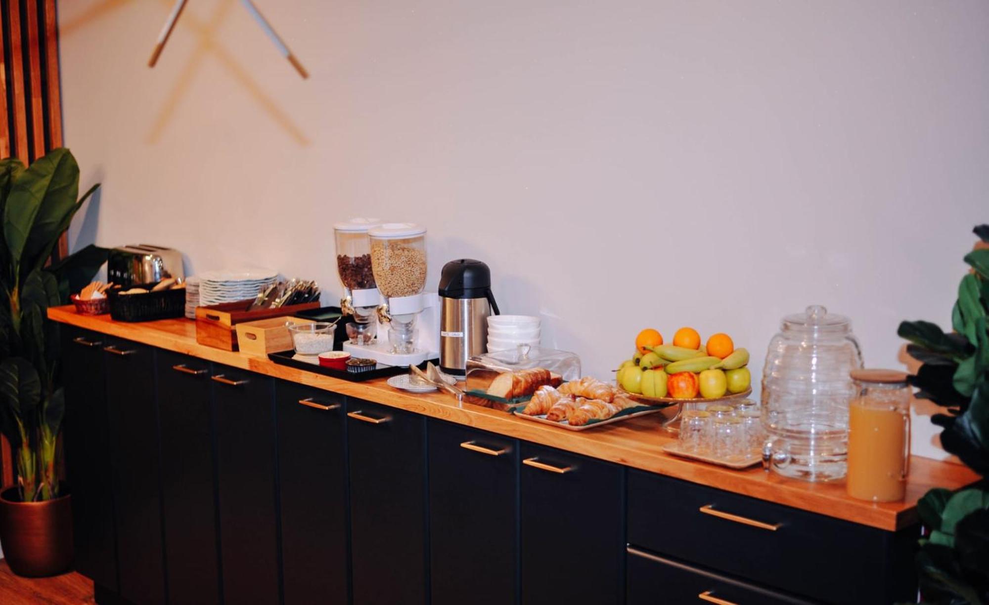 Hotel Angel Sofia Falticeni Ngoại thất bức ảnh