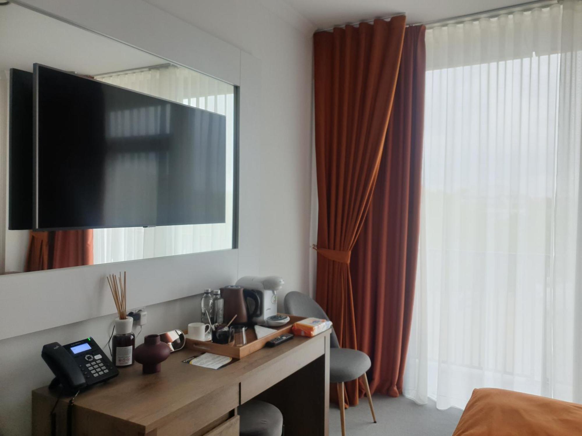 Hotel Angel Sofia Falticeni Ngoại thất bức ảnh