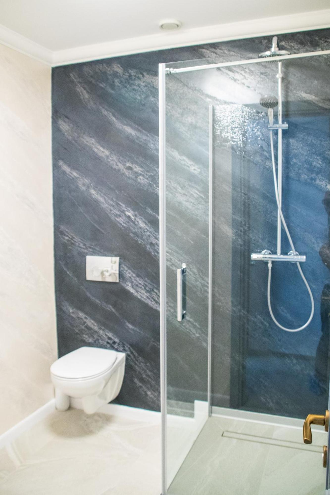 Hotel Angel Sofia Falticeni Ngoại thất bức ảnh